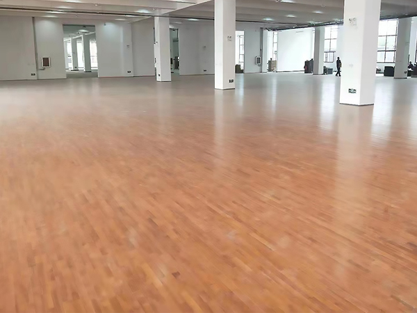 籃球館運(yùn)動(dòng)木地板