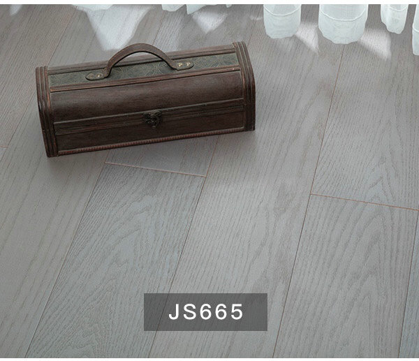 家用地板選多層實(shí)木復(fù)合地板還是強(qiáng)化地板，哪種好？太多人選錯(cuò)了