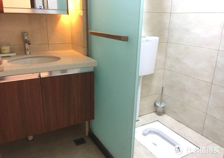 ?買低樓層82㎡新房，花25萬裝修，主要就為了這100㎡豪華大露臺