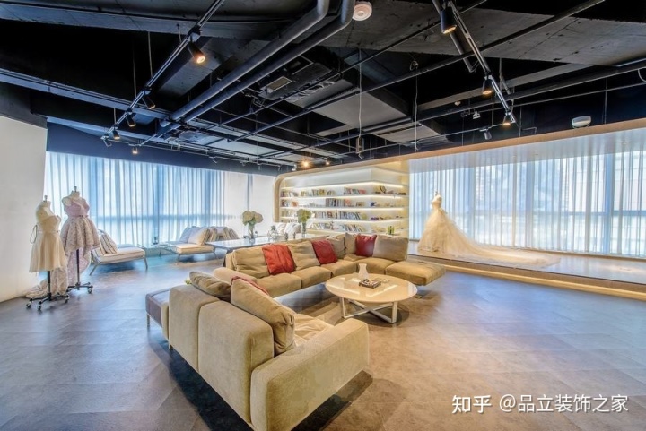 時尚婚紗影樓攝影門面裝修設計效果圖賞析