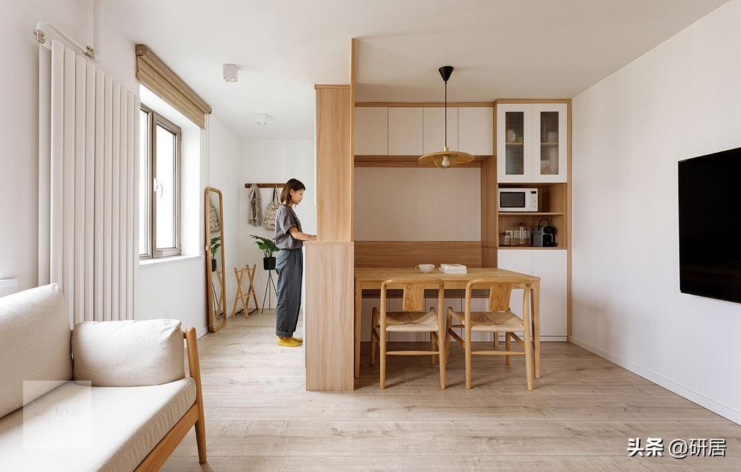 這套小戶型改造太絕了，換入戶門的方向，大量收納，還很溫暖明亮