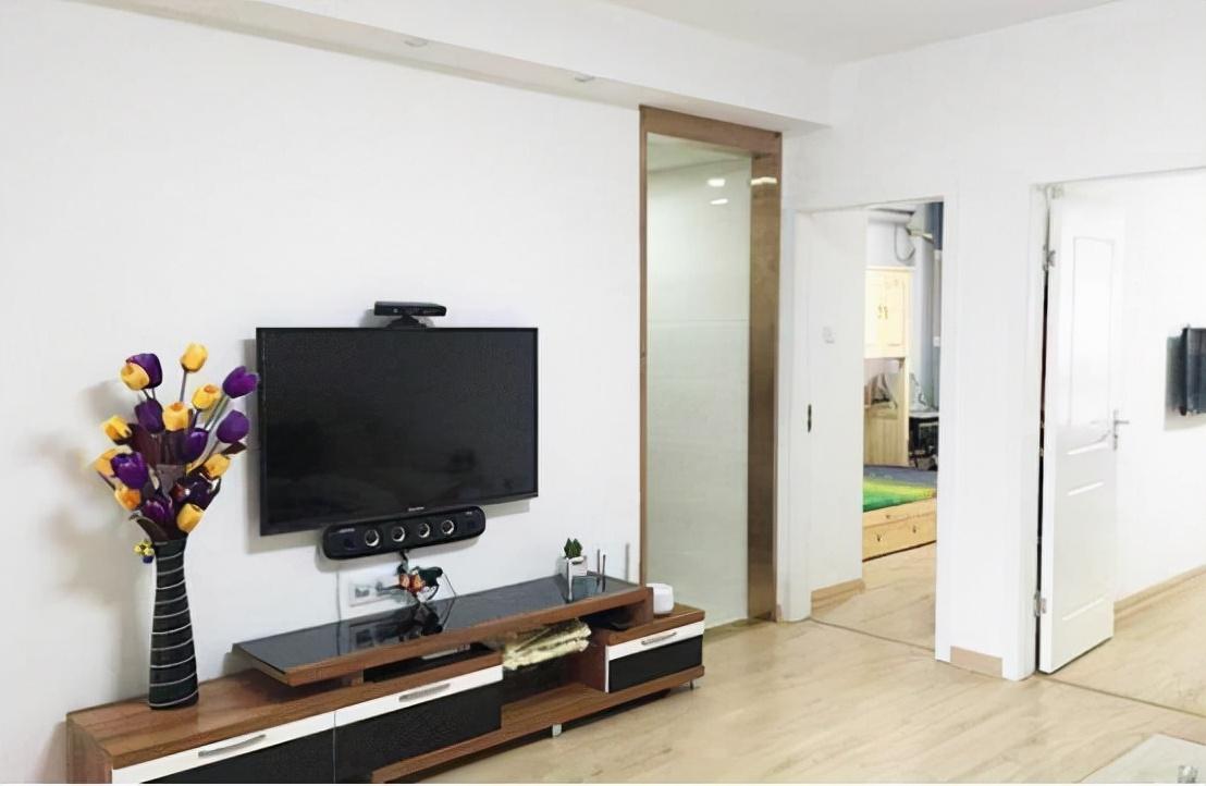 老公不顧家人反對，硬要把陽臺改成廚房，完工后鄰居都跳起來了