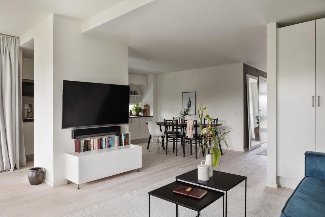 2022年這樣的裝修最吃香！餐廚一體特敞亮，只有80㎡誰(shuí)信？