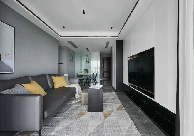 100平米的現(xiàn)代簡約風(fēng)新房，裝修效果大氣又時(shí)尚，入戶就被吸引了