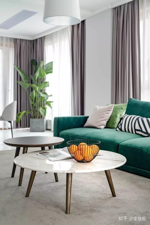 裝修現(xiàn)代簡約風格_現(xiàn)代簡約風格裝修效果圖客廳_現(xiàn)代簡約裝修風格