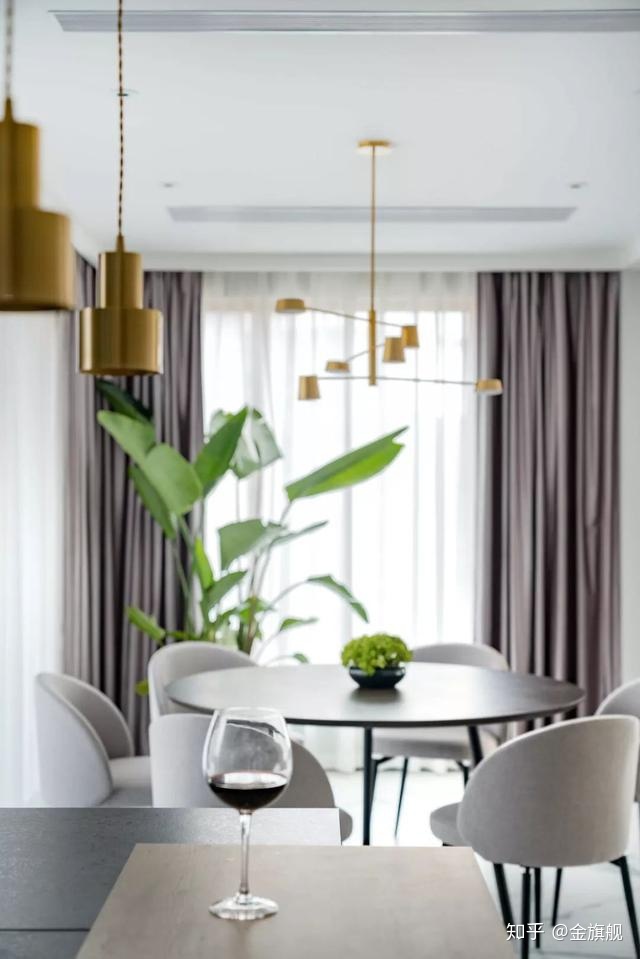 現(xiàn)代簡約裝修風格_裝修現(xiàn)代簡約風格_現(xiàn)代簡約風格裝修效果圖客廳