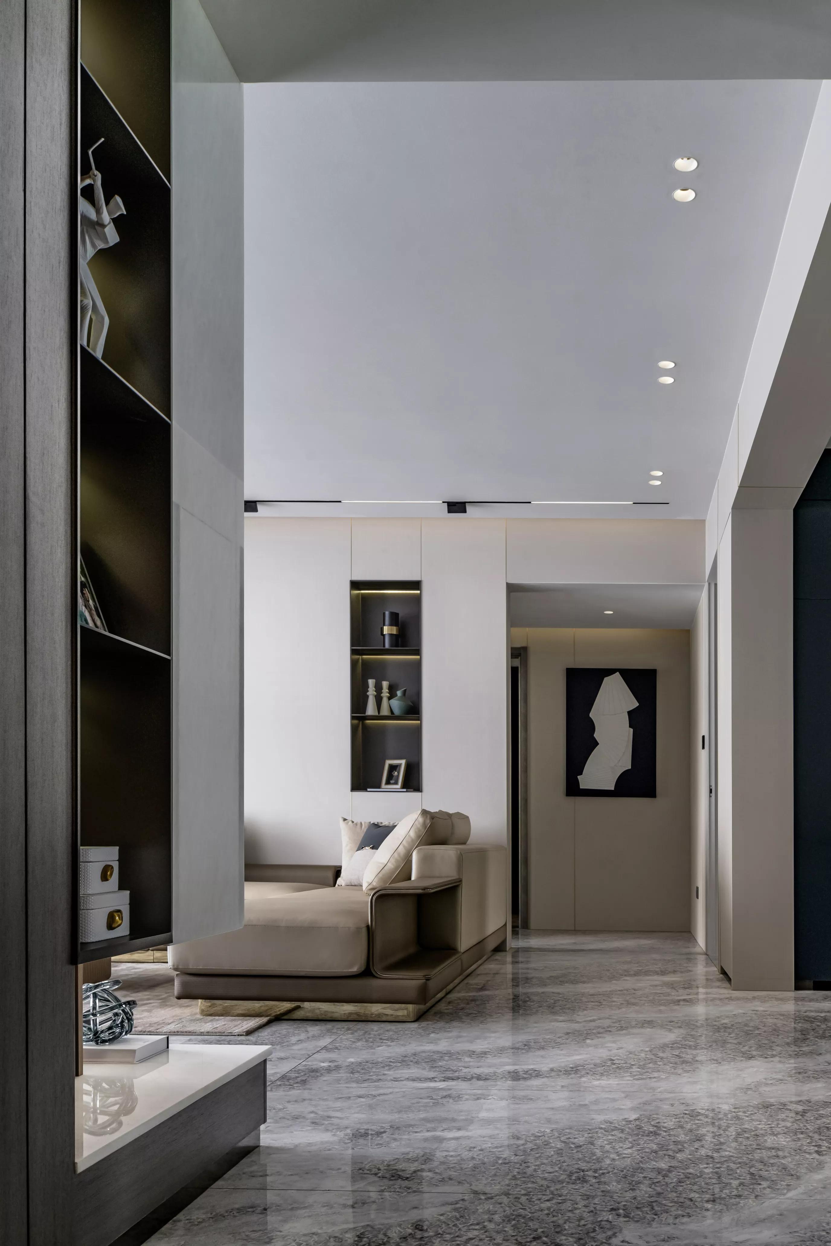 海璟天翡這套現(xiàn)代輕奢樣板房，看設(shè)計師“五心”交融撩的……