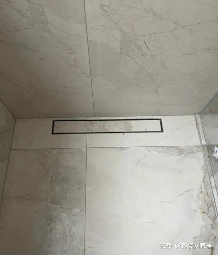 被網(wǎng)紅“過(guò)度吹捧”的四個(gè)衛(wèi)生間設(shè)計(jì)，以為很完美，實(shí)際都是坑