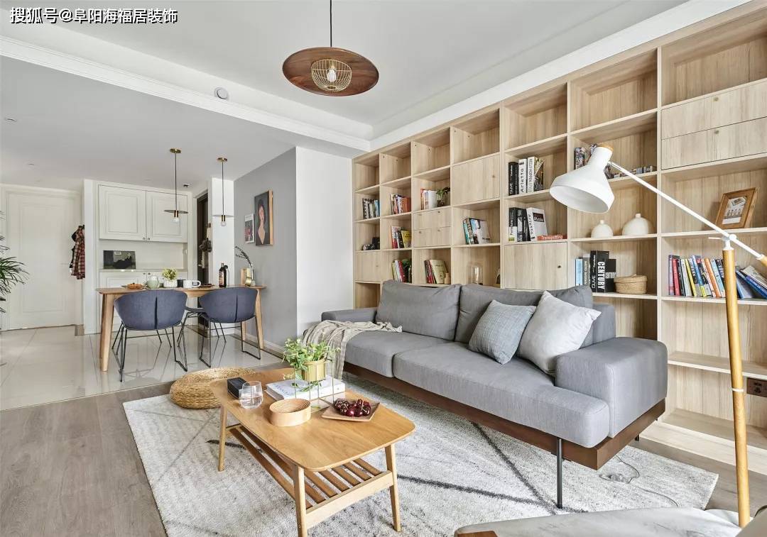 我家臥室不做衣柜，這樣隔出“衣帽間”！美觀實用，絕了