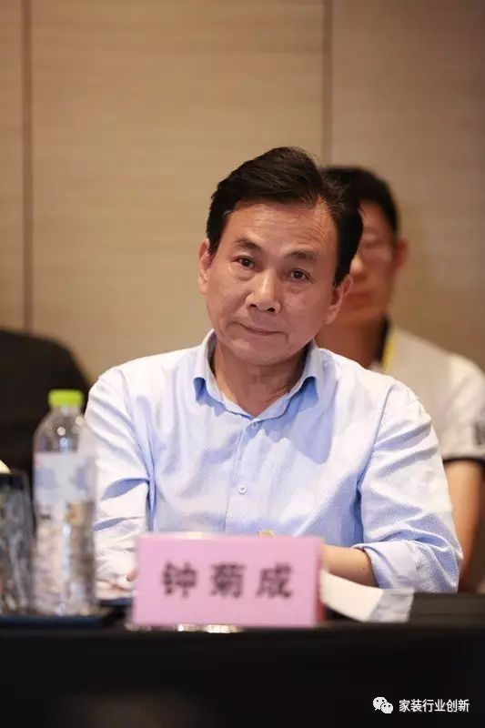 青島裝修設(shè)計_咖啡廳裝修效果圖 設(shè)計_上海裝修展會春亭設(shè)計棒