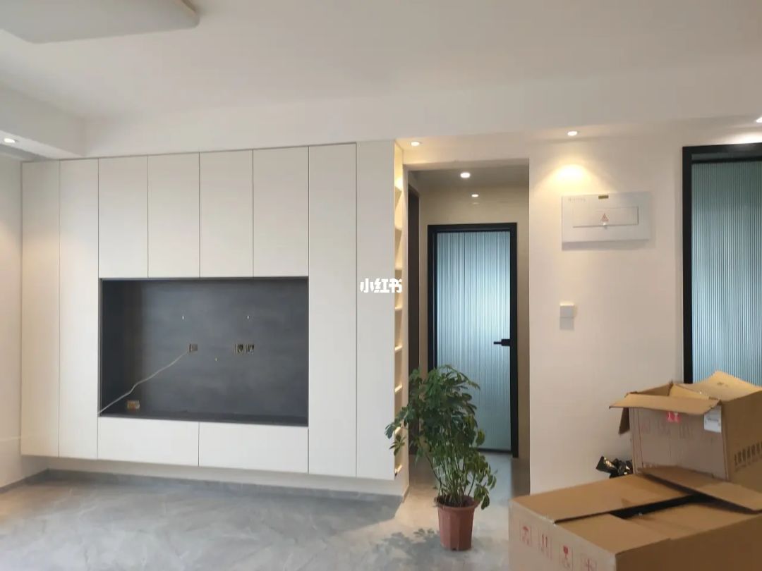 客廳墻三米六買多大電視_新中式客廳電視背墻墻_客廳電視墻裝修設(shè)計(jì)