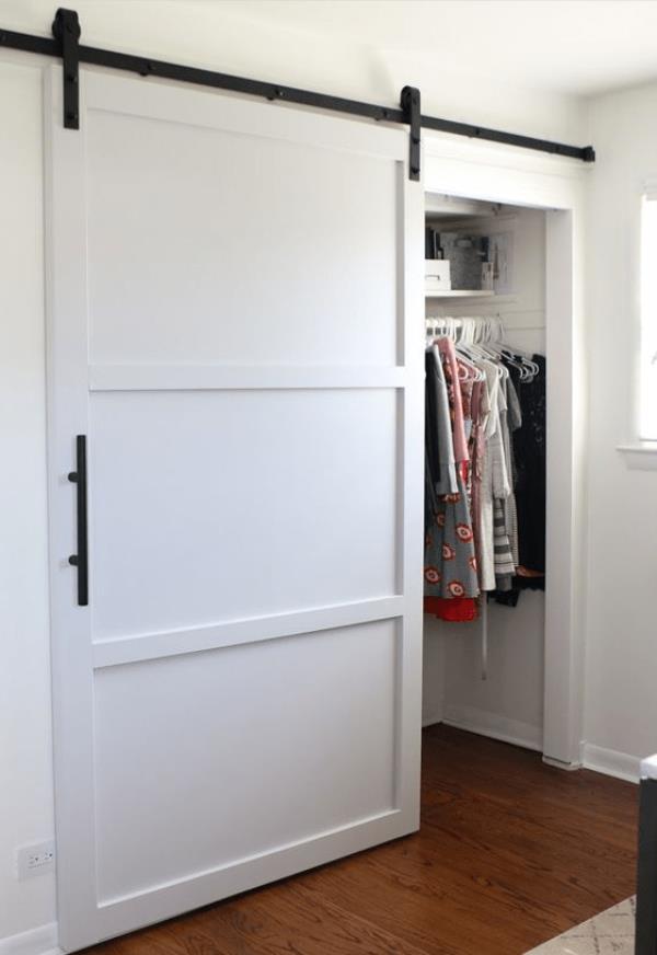 三亞裝修公司：小戶型房子裝修，臥室墻上挖三個壁櫥！