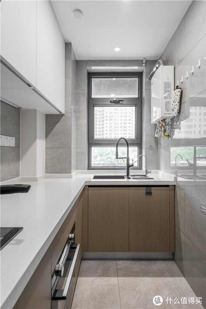 我也想給父母裝一套這樣的養(yǎng)老房，不用多豪華，簡潔舒適就夠了