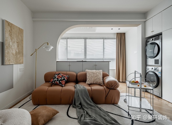 進(jìn)門(mén)玄關(guān)隔斷裝修效果圖_玄關(guān)隔斷裝修效果圖_裝修隔斷玄關(guān)效果圖