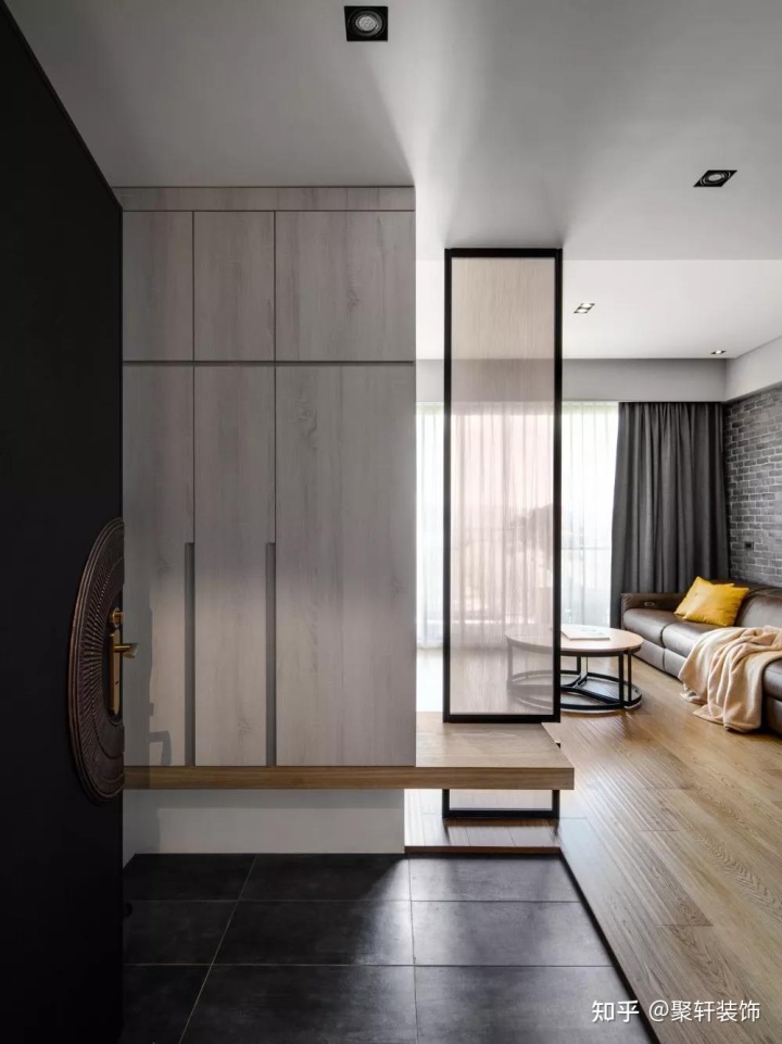 玄關(guān)隔斷裝修效果圖_進(jìn)門(mén)玄關(guān)隔斷裝修效果圖_裝修隔斷玄關(guān)效果圖